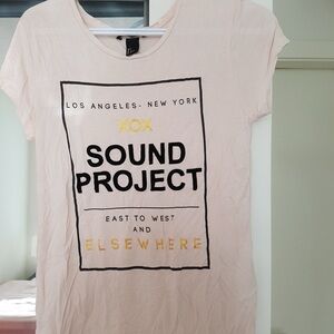 H&M Beige Graphic Tee with Black and Gold Print